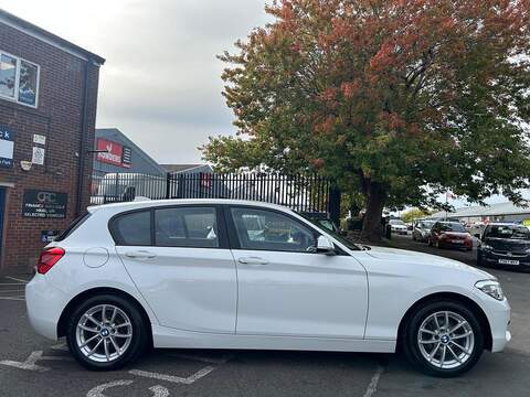 BMW 1 Series 1.5 116d SE Business Hatchback 5dr Diesel Manual Euro 6 (s/s) (116 ps) - U302