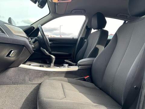 BMW 1 Series 1.5 116d SE Business Hatchback 5dr Diesel Manual Euro 6 (s/s) (116 ps) - U302
