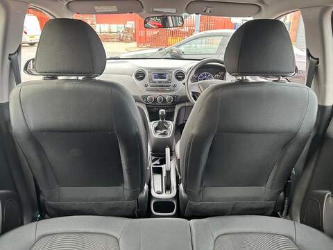 Hyundai i10 1.0 S Hatchback 5dr Petrol Manual Euro 6 (67 ps) - U304