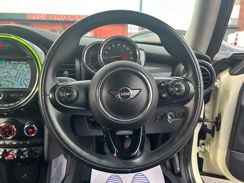 MINI Hatch 1.5 Cooper D Hatchback 3dr Diesel Manual Euro 6 (s/s) (116 ps) - U305