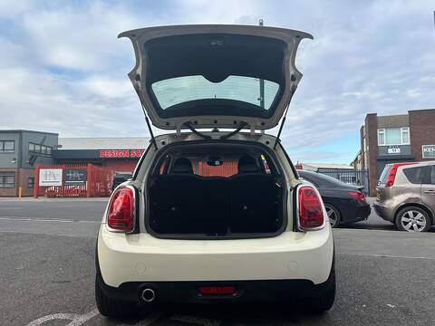 MINI Hatch 1.5 Cooper D Hatchback 3dr Diesel Manual Euro 6 (s/s) (116 ps) - U305