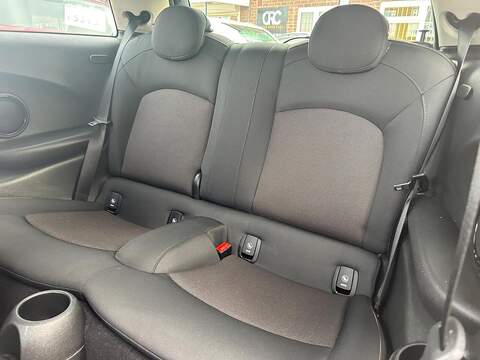 MINI Hatch 1.5 Cooper D Hatchback 3dr Diesel Manual Euro 6 (s/s) (116 ps) - U305