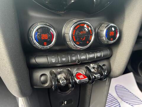 MINI Hatch 1.5 Cooper D Hatchback 3dr Diesel Manual Euro 6 (s/s) (116 ps) - U305