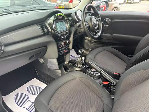 MINI Hatch 1.5 Cooper D Hatchback 3dr Diesel Manual Euro 6 (s/s) (116 ps) - U305