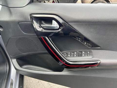 Peugeot 2008 1.2 PureTech GPF GT Line SUV 5dr Petrol Manual Euro 6 (s/s) (130 ps) - U309