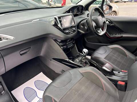 Peugeot 2008 1.2 PureTech GPF GT Line SUV 5dr Petrol Manual Euro 6 (s/s) (130 ps) - U309