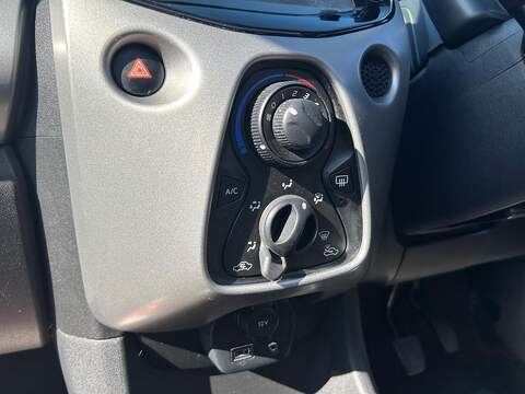 Peugeot 108 108 1.0 Active Top! Euro 6 3dr - U31