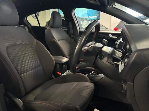 Ford Focus 1.0T EcoBoost ST-Line Hatchback 5dr Petrol Manual Euro 6 (s/s) (125 ps) - U310