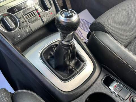 Audi Q3 2.0 TDI S line SUV 5dr Diesel Manual quattro Euro 6 (s/s) (184 ps) - U311