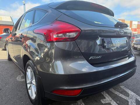 Ford Focus 1.0T EcoBoost Zetec Hatchback 5dr Petrol Manual Euro 6 (s/s) (125 ps) - U312