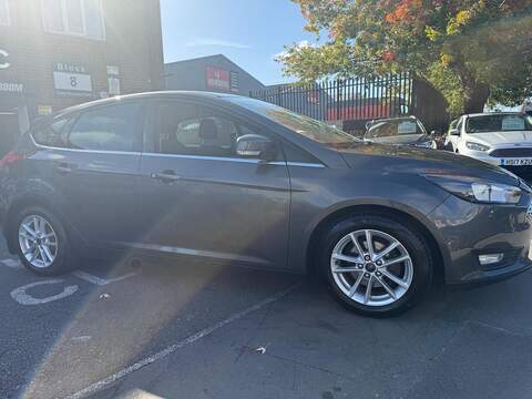 Ford Focus 1.0T EcoBoost Zetec Hatchback 5dr Petrol Manual Euro 6 (s/s) (125 ps) - U312