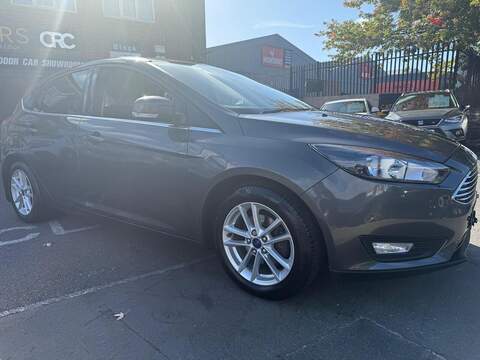 Ford Focus 1.0T EcoBoost Zetec Hatchback 5dr Petrol Manual Euro 6 (s/s) (125 ps) - U312