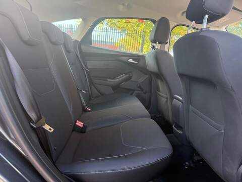 Ford Focus 1.0T EcoBoost Zetec Hatchback 5dr Petrol Manual Euro 6 (s/s) (125 ps) - U312