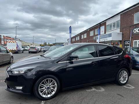 Ford Focus 1.0T EcoBoost Zetec Edition Hatchback 5dr Petrol Manual Euro 6 (s/s) (125 ps) - U313