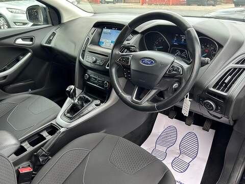 Ford Focus 1.0T EcoBoost Zetec Edition Hatchback 5dr Petrol Manual Euro 6 (s/s) (125 ps) - U313