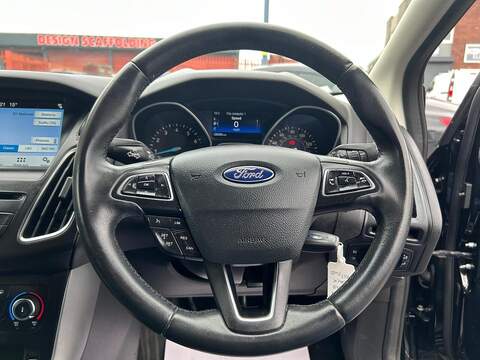 Ford Focus 1.0T EcoBoost Zetec Edition Hatchback 5dr Petrol Manual Euro 6 (s/s) (125 ps) - U313