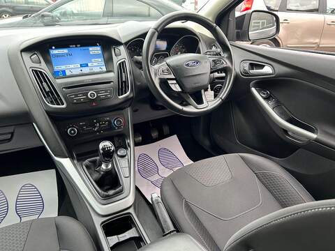 Ford Focus 1.0T EcoBoost Zetec Edition Hatchback 5dr Petrol Manual Euro 6 (s/s) (125 ps) - U313