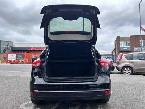 Ford Focus 1.0T EcoBoost Zetec Edition Hatchback 5dr Petrol Manual Euro 6 (s/s) (125 ps) - U313