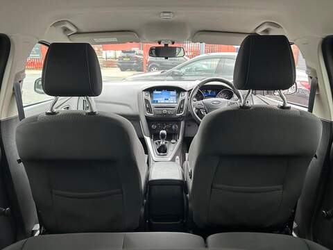 Ford Focus 1.0T EcoBoost Zetec Edition Hatchback 5dr Petrol Manual Euro 6 (s/s) (125 ps) - U313