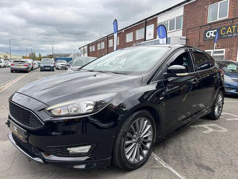 Ford Focus 1.5 TDCi ST-Line Hatchback 5dr Diesel Manual Euro 6 (s/s) (120 ps) - U314