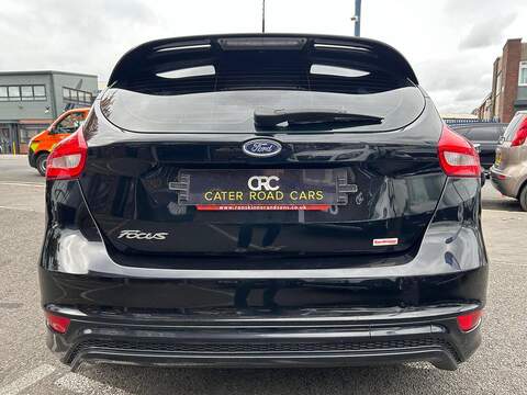 Ford Focus 1.5 TDCi ST-Line Hatchback 5dr Diesel Manual Euro 6 (s/s) (120 ps) - U314