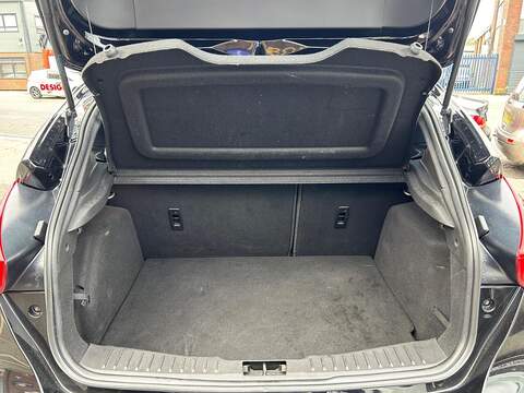 Ford Focus 1.5 TDCi ST-Line Hatchback 5dr Diesel Manual Euro 6 (s/s) (120 ps) - U314