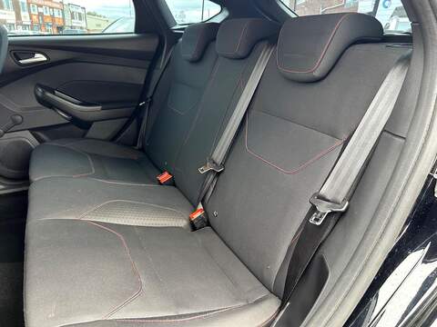 Ford Focus 1.5 TDCi ST-Line Hatchback 5dr Diesel Manual Euro 6 (s/s) (120 ps) - U314