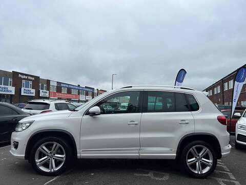 Volkswagen Tiguan 2.0 TDI BlueMotion Tech R-Line SUV 5dr Diesel Manual 4WD Euro 5 (s/s) (140 ps) - U316