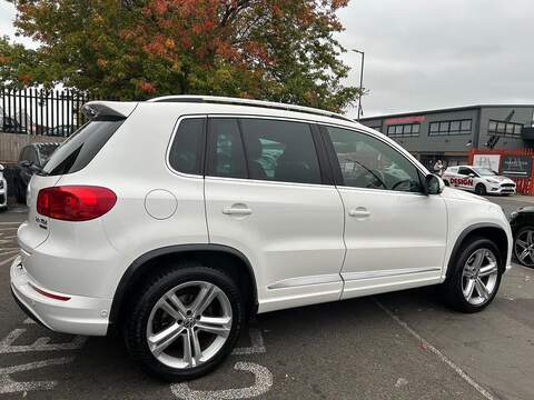 Volkswagen Tiguan 2.0 TDI BlueMotion Tech R-Line SUV 5dr Diesel Manual 4WD Euro 5 (s/s) (140 ps) - U316