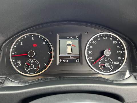 Volkswagen Tiguan 2.0 TDI BlueMotion Tech R-Line SUV 5dr Diesel Manual 4WD Euro 5 (s/s) (140 ps) - U316