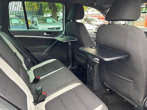 Volkswagen Tiguan 2.0 TDI BlueMotion Tech R-Line SUV 5dr Diesel Manual 4WD Euro 5 (s/s) (140 ps) - U316