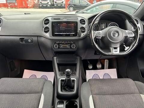 Volkswagen Tiguan 2.0 TDI BlueMotion Tech R-Line SUV 5dr Diesel Manual 4WD Euro 5 (s/s) (140 ps) - U316