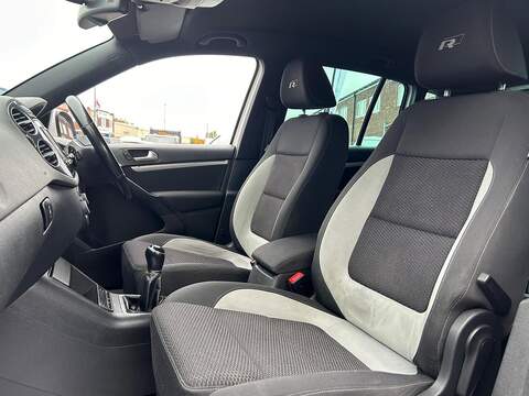 Volkswagen Tiguan 2.0 TDI BlueMotion Tech R-Line SUV 5dr Diesel Manual 4WD Euro 5 (s/s) (140 ps) - U316