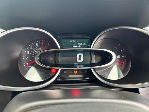 Renault Clio 1.2 16V Dynamique Nav Hatchback 5dr Petrol Manual Euro 6 (75 ps) - U317