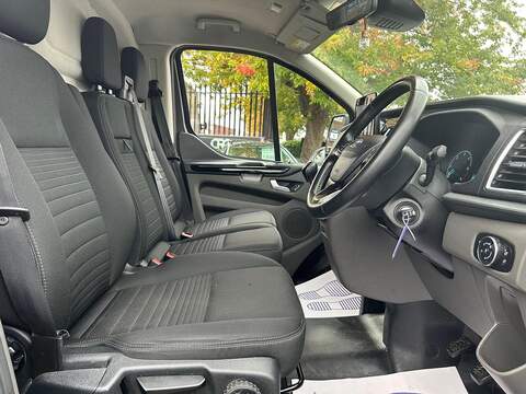 Ford Transit Custom Transit Custom Limited Panel Van 1 Manual Diesel - U319