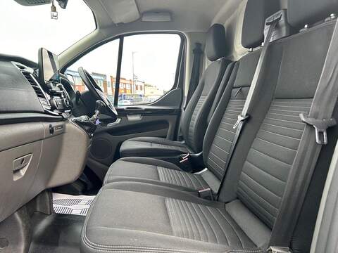 Ford Transit Custom Transit Custom Limited Panel Van 1 Manual Diesel - U319
