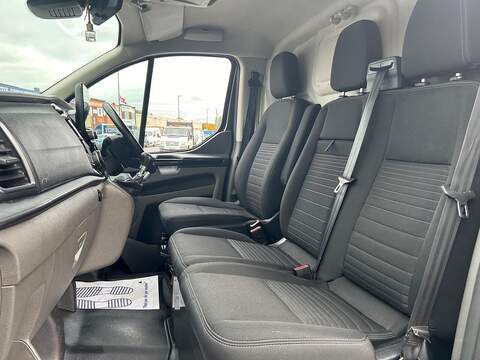 Ford Transit Custom Transit Custom Limited Panel Van 1 Manual Diesel - U319