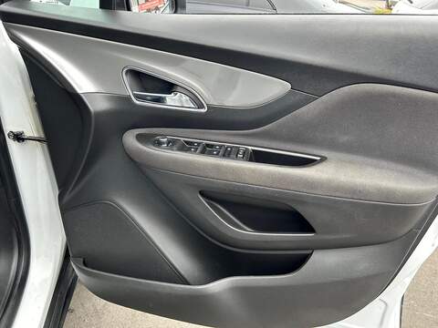 Vauxhall Mokka 1.4T Exclusiv SUV 5dr Petrol Manual 4WD Euro 5 (s/s) (140 ps) - U321