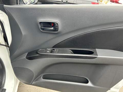 Suzuki Celerio 1.0 SZ2 Hatchback 5dr Petrol Manual Euro 6 (68 ps) - U323