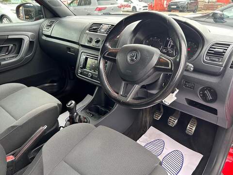 Skoda Fabia 1.2 TSI Monte Carlo TECH Hatchback 5dr Petrol Manual Euro 5 (105 ps) - U325