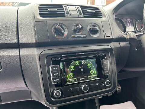 Skoda Fabia 1.2 TSI Monte Carlo TECH Hatchback 5dr Petrol Manual Euro 5 (105 ps) - U325