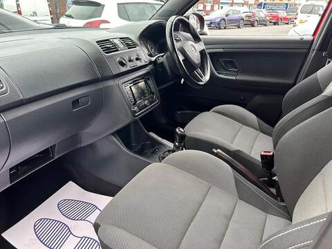 Skoda Fabia 1.2 TSI Monte Carlo TECH Hatchback 5dr Petrol Manual Euro 5 (105 ps) - U325