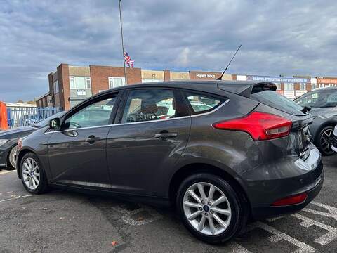 Ford Focus 1.5 TDCi Titanium Hatchback 5dr Diesel Manual Euro 6 (s/s) (120 ps) - U333