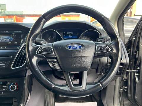 Ford Focus 1.5 TDCi Titanium Hatchback 5dr Diesel Manual Euro 6 (s/s) (120 ps) - U333
