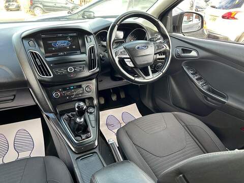 Ford Focus 1.5 TDCi Titanium Hatchback 5dr Diesel Manual Euro 6 (s/s) (120 ps) - U333