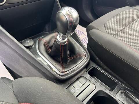 Ford Fiesta 1.0T EcoBoost ST-Line Edition Hatchback 5dr Petrol Manual Euro 6 (s/s) (95 ps) - U334