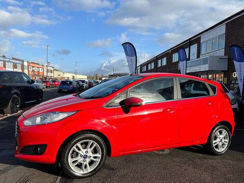 Ford Fiesta 1.25 Zetec Hatchback 5dr Petrol Manual Euro 5 (82 ps) - U343