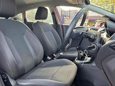 Ford Fiesta 1.25 Zetec Hatchback 5dr Petrol Manual Euro 5 (82 ps) - U343