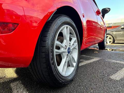 Ford Fiesta 1.25 Zetec Hatchback 5dr Petrol Manual Euro 5 (82 ps) - U343