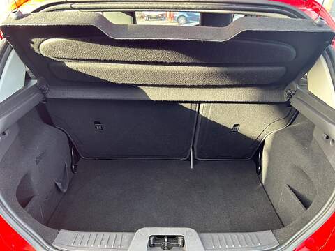 Ford Fiesta 1.25 Zetec Hatchback 5dr Petrol Manual Euro 5 (82 ps) - U343